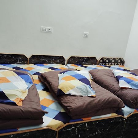 Hotel Narayana Residency Gupta Kāshi Eksteriør bilde